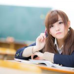AKBINGO!イケメンでもコレされたら一気に冷める行動仕草ランキング!男子自撮りはキモイ!?1位はあの行為!