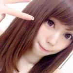 小間千代ロスで悲鳴!実は事務所辞めてない?後任は?バンドマン彼氏に出演止められた?